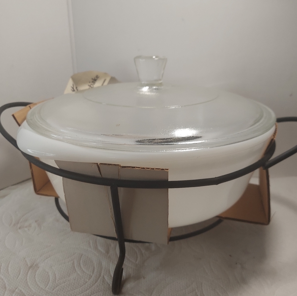 Vintage milk glass glasbake covered Casserole w wrought iron server carrier.